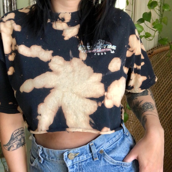 🔥Bike Night Bleached Crop Tee🔥 - Picture 2 of 6